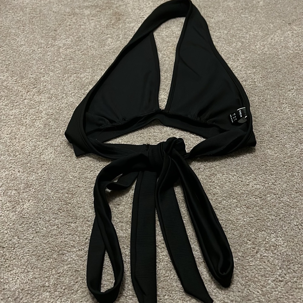 Shein Halter Top - Picture 2 of 3